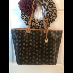 Dooney and Bourke Purse 12x14 18 wide at top